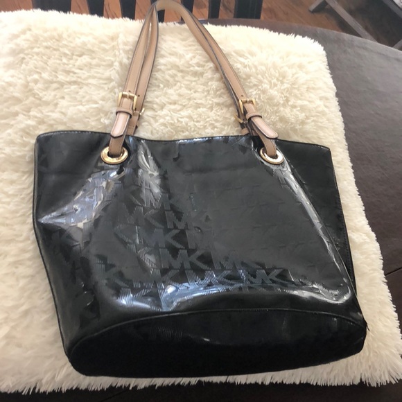Michael Kors Handbags - Michael Kors paten leather tote❌Sale❌
